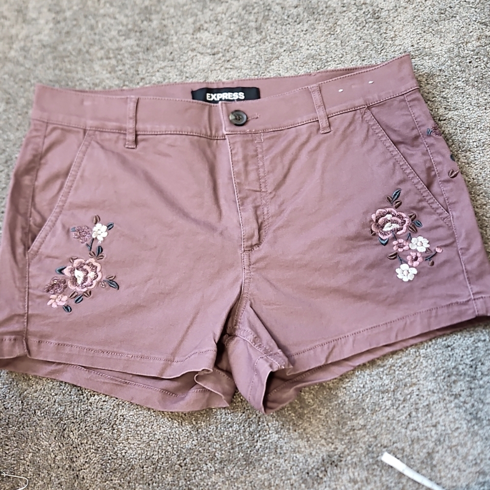 Express NWOT shorts
